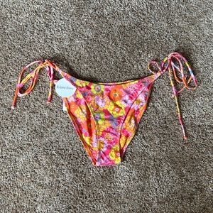 NWT Kulani Kinis Full Coverage Tie Side Bottom